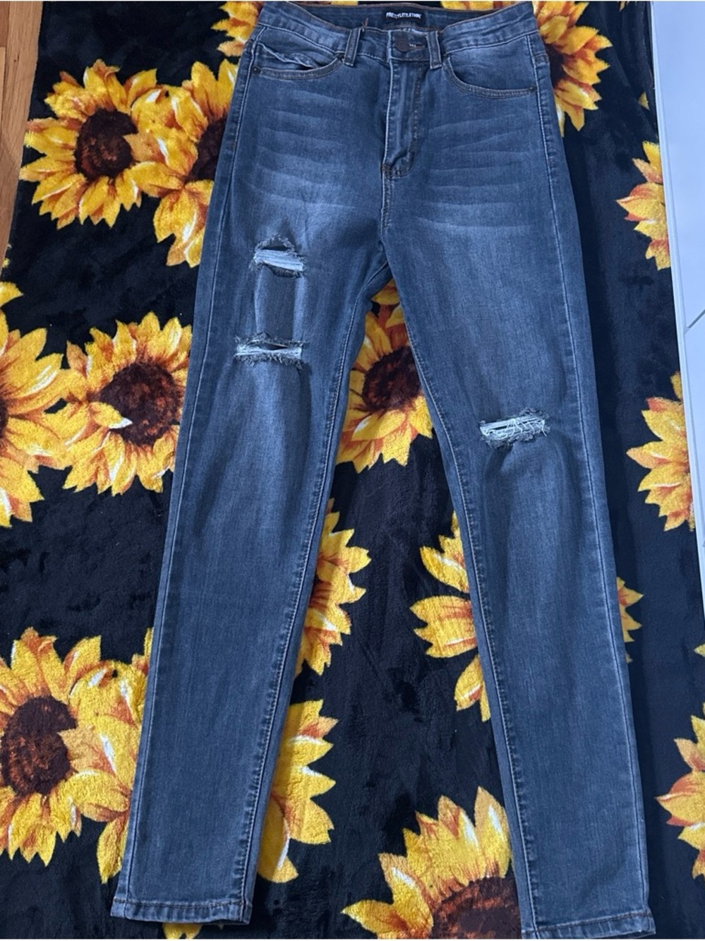 PrettyLittleThing Slate Blue Skinny Ripped Jeans
